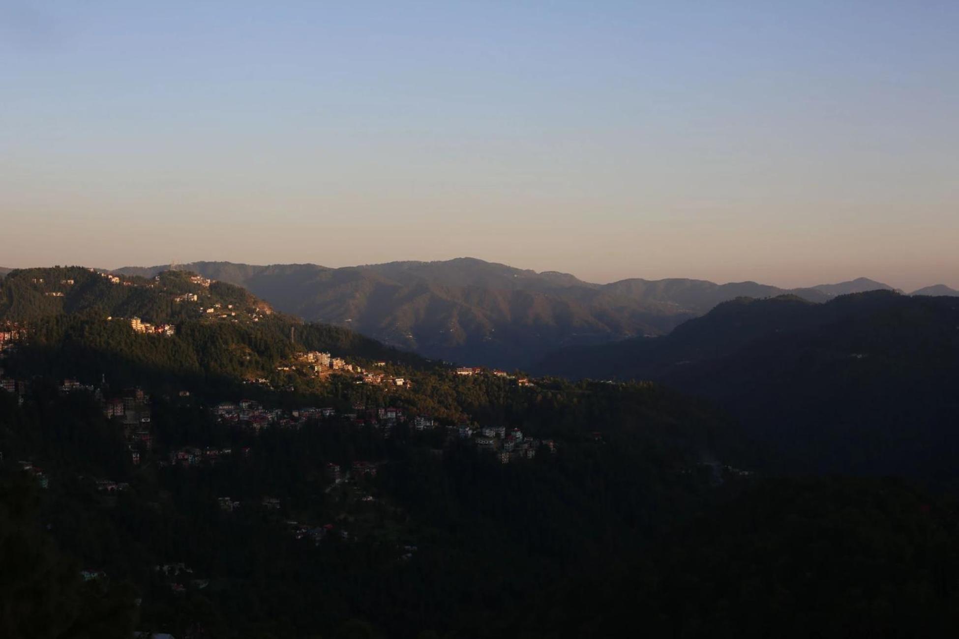 Aangan Regency Hotell Shimla Eksteriør bilde