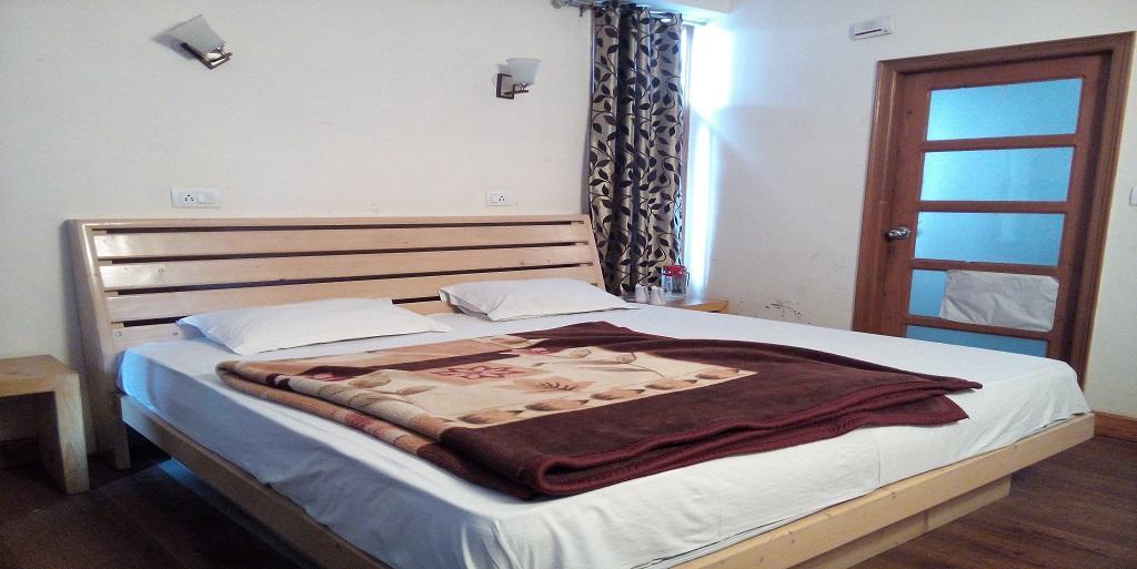 Aangan Regency Hotell Shimla Eksteriør bilde