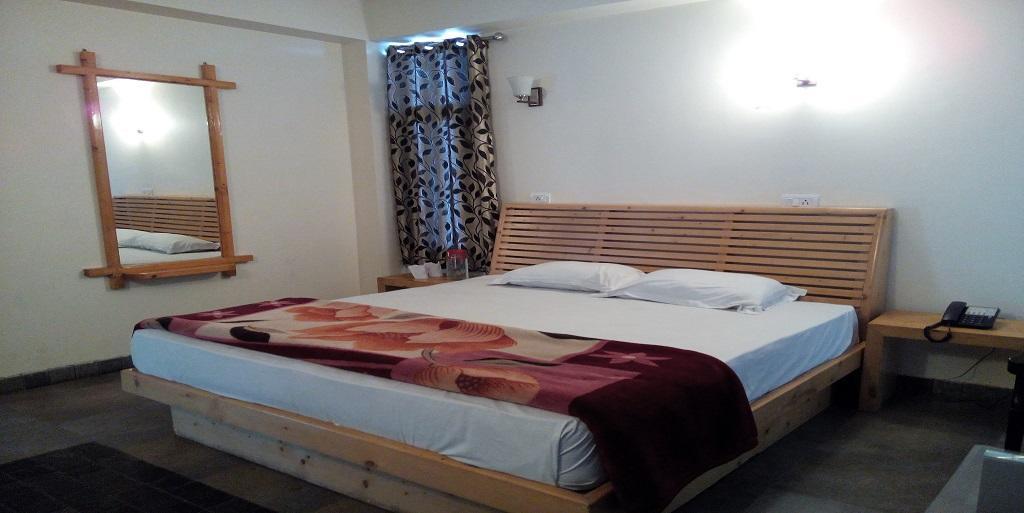Aangan Regency Hotell Shimla Eksteriør bilde